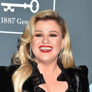Kelly Clarkson - lors de la 25e édition de la soirée des Critics Choice Awards au Barker Hangar à Santa Monica, Los Angeles, Californie, Etats-Unis, le 12 janvier 2020.