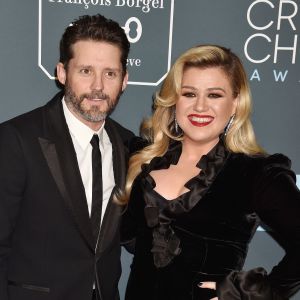 Brandon Blackstock et sa femme Kelly Clarkson - lors de la 25e édition de la soirée des Critics Choice Awards au Barker Hangar à Santa Monica, Los Angeles, Californie, Etats-Unis, le 12 janvier 2020.