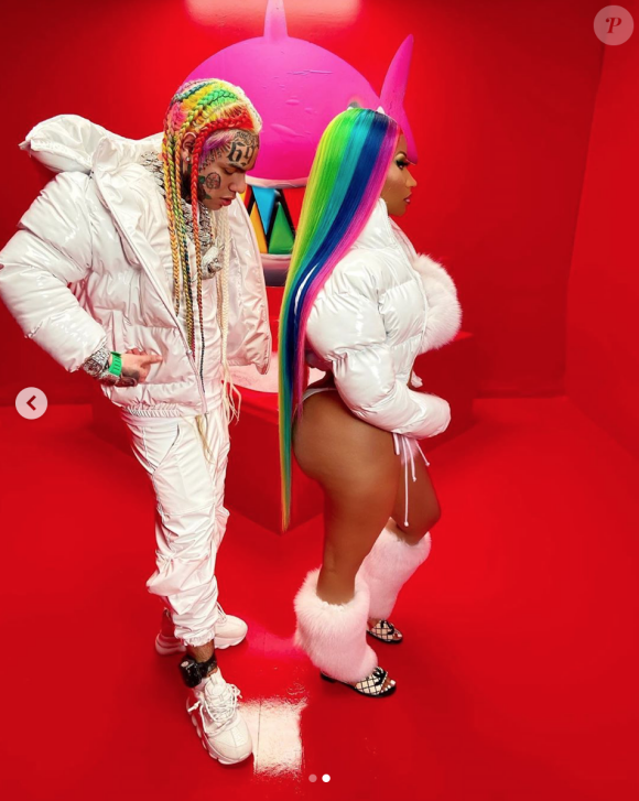 Nicki Minaj et 6ix9ine sur le tournage du clip de la chanson "Trollz". Juin 2020.