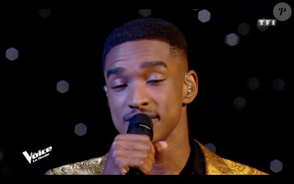 Abi lors de la finale de The Voice 2020, diffusée sur TF1. Le samedi 13 juin 2020.