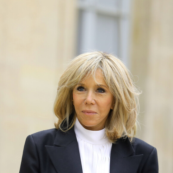 La première dame Brigitte Macron - Le roi et la reine d'Espagne arrivent au palais de l'Elysée à Paris pour un déjeuner avant la cérémonie à l'occasion de la première journée nationale d'hommage aux victimes du terrorisme le 11 mars 2020. © JB Autissier / Panoramic / Bestimage