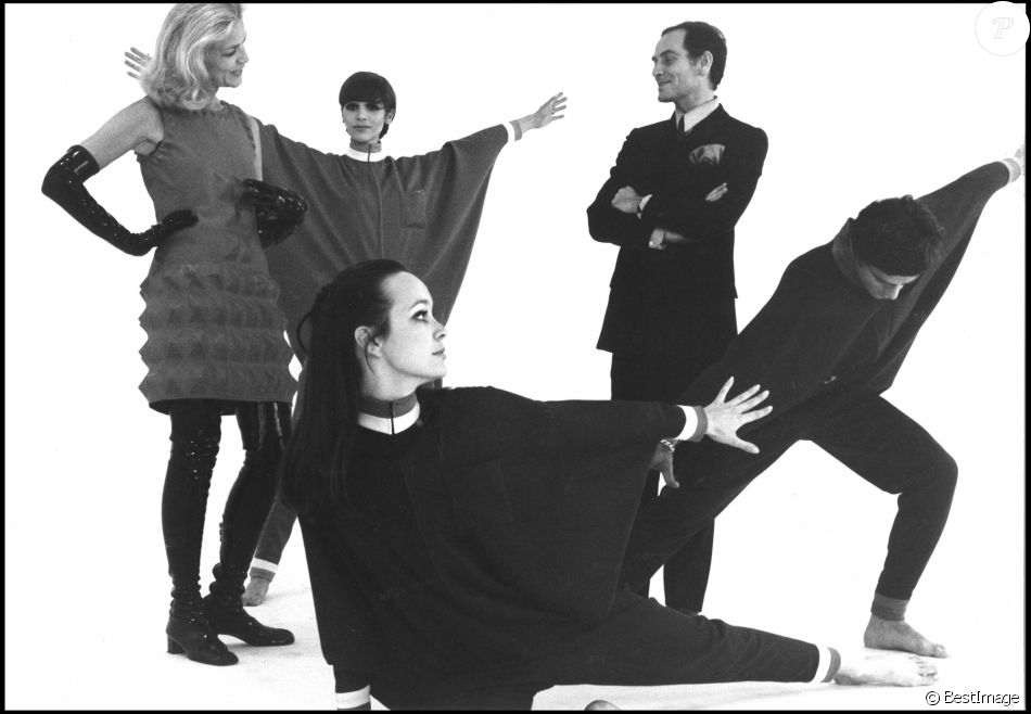 Pierre Cardin et ses modèles.