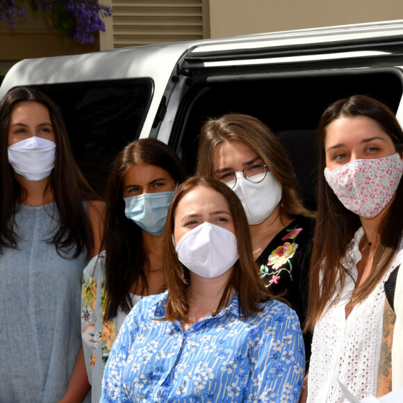 Exclusif - L'association monégasque Be Safe, dont la présidente est Camille Gottlieb, a reçu un mini-bus de la part de la mairie de Monaco, le 18 juin 2020. © Bruno Bebert / Bestimage