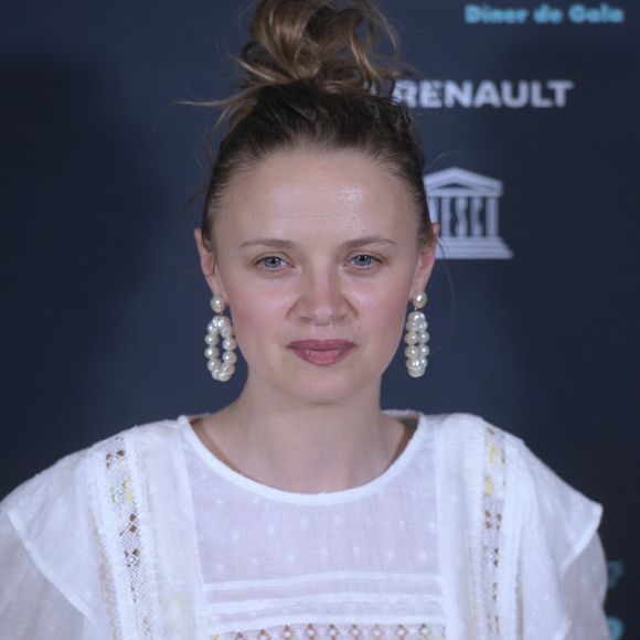 Sara Forestier - Photocall du 9ème dîner de gala des Nuits En Or 2019 à l'Unesco à Paris, le 17 juin 2019 © Giancarlo Gorassini/Bestimage