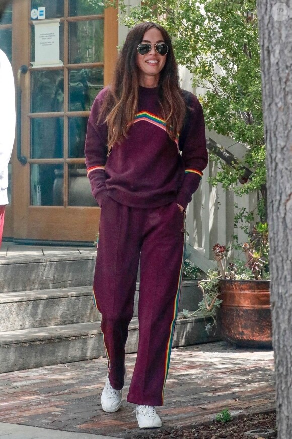 Exclusif - Megan Fox fait du shopping avec des amis à Calabasas, Los Angeles, le 27 avril 2019.