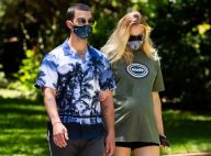 Sophie Turner enceinte : balade en claquettes avec son mari Joe Jonas