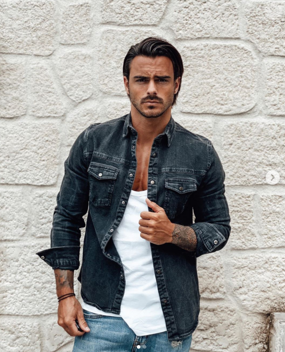 Benjamin Samat (Les Marseillais) dévoile ses abdos sur Instagram - juin 2020