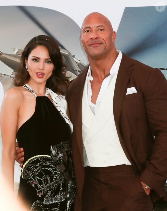 Dwayne Johnson, The Rock, Eiza Gonzalez à la première du film "Fast & Furious Hobbs & Shaw" à Los Angeles, le 13 juillet 2019.