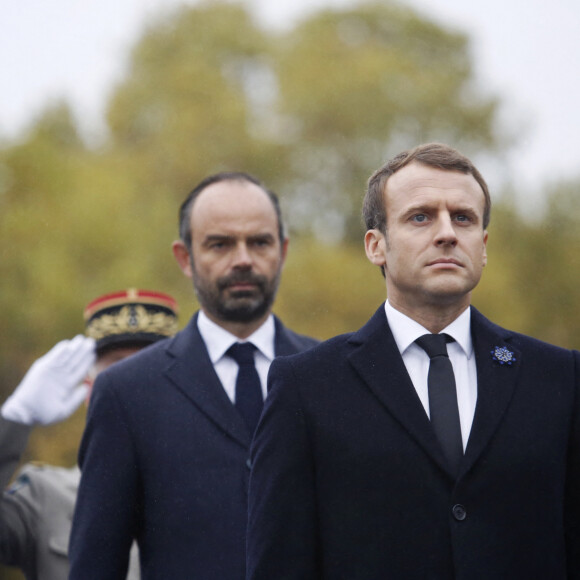 Edouard Philippe, Premier ministre, et Emmanuel Macron, Président de la République - Cérémonie de commémoration du 99ème anniversaire de l'armistice du 11 novembre 1918 à l'Arc de Triomphe à Paris le 11 novembre 2017. © Denis Allard / Pool / Bestimage  French President Emmanuel Macron attends the Armistice Day commemorations marking the end of World War I on November 11, 2017, near the Arc de Triomphe in Paris.11/11/2017 - Paris