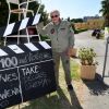 Exclusif - Claude Lelouch, le réalisateur français oscarisé, durant l'inauguration des Journées Portes Ouvertes des Studios de la Victorine de Nice, " L'envers du décor" le 28 septembre 2019. À l'occasion du Centenaire des Studios de la Victorine, la Ville de Nice a souhaité convier les Niçoises et Niçois, les 28 et 29 septembre 2019, à la découverte de ce lieu patrimonial d'exception, toujours en activité, qui a accueilli plus de 600 tournages dont 200 chefs-d'oeuvre du 7ème Art. Durant deux jours, les visiteurs pourront découvrir ce qui fait l'âme des studios, leurs plateaux, leur atelier de menuiserie, leurs espaces extérieurs de tournage foulés par Brigitte Bardot, Alain Delon, Jean-Paul Belmondo, Abel Gance, Alfred Hitchcock, Jacques Tati, François Truffaut... Ces Journées Portes Ouvertes seront aussi l'occasion de découvrir des expositions, en partenariat avec La Cinémathèque française, qui rendent hommage aux films tournés à la Victorine dont 2 chefs d'½uvre emblématiques du cinéma français et international avec Les Enfants du Paradis de Marcel Carné et La Nuit américaine de François Truffaut. Exclusif - Claude Lelouch, le réalisateur français oscarisé, durant l'inauguration des Journées Portes Ouvertes des Studios de la Victorine de Nice, " L'envers du décor" le 28 septembre 2019. © Bruno Bebert / Bestimage