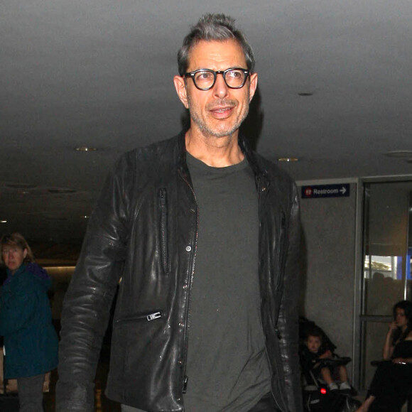 Jeff Goldblum à l'aéroport de Los Angeles le 8 mai 2012