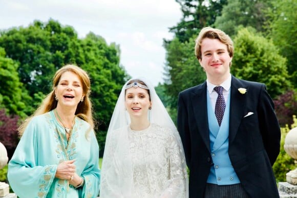 Mariage de la princesse Raiyah de Jordanie avec le Britannique Faris Ned Donovan, petit-fils de l'écrain Roald Dahl, en Angleterre, le 7 juillet 2020. La reine Noor de Jordanie, la mère de la mariée, a assisté à la cérémonie intime.