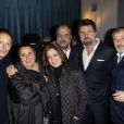 Exclusif - Marc-Olivier Fogiel, guest, Eric Dupond-Moretti et sa compagne Isabelle Boulay, Philippe Lellouche (metteur en scène), Michel Lumbroso (directeur général du théâtre de la Madeleine) - Eric Dupond-Moretti à la barre au théâtre de la Madeleine à Paris le 22 janvier 2019. © Pierre Perusseau/Bestimage