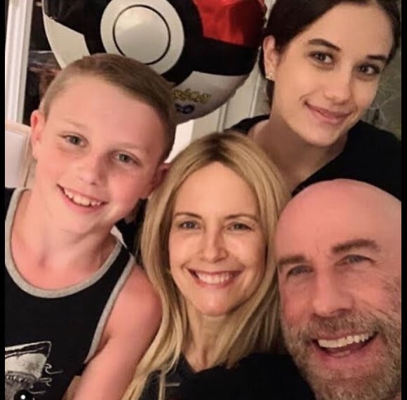 Kelly Preston, John Travolta et leurs enfants Ella et Ben sur Instagram. Le 22 juin 2020.