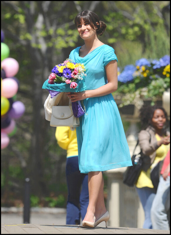 Lea Michele sur le tournage de "Glee" à New York le 26 avril 2011.