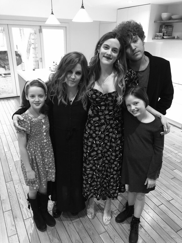 Lisa-Marie Presley et ses quatre enfants sur Twitter, le 19 juin 2019.