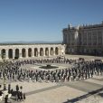 Vue aérienne, le 16 juillet 2020, de la cérémonie d'hommage national aux victimes du coronavirus, sur la place de l'Armurerie au palais royal, à Madrid, présidée par le roi Felipe VI et la reine Letizia d'Espagne, accompagnés de leurs filles la princesse Leonor des Asturies et l'infante Sofia.