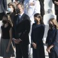 Le roi Felipe VI et la reine Letizia d'Espagne, accompagnés de leurs filles la princesse Leonor des Asturies et l'infante Sofia, présidaient le 16 juillet 2020 la cérémonie d'hommage national aux victimes du coronavirus, sur la place de l'Armurerie au palais royal, à Madrid.