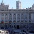 Vue aérienne, le 16 juillet 2020, de la cérémonie d'hommage national aux victimes du coronavirus, sur la place de l'Armurerie au palais royal, à Madrid, en présence du roi Felipe VI d'Espagne, de la reine Letizia et de leurs filles la princesse Leonor des Asturies et l'infante Sofia.
