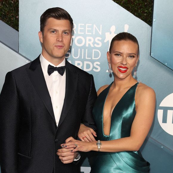 Scarlett Johansson et son fiancé Colin Jost - 26e cérémonie annuelle des "Screen Actors Guild Awards" ("SAG Awards") au "Shrine Auditorium" à Los Angeles, le 19 janvier 2020.