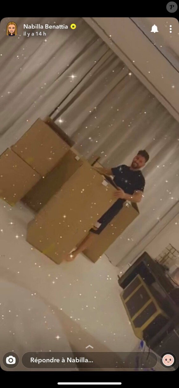 Nabilla et Thomas Vergara en plein déménagement, le 18 juillet 2020.