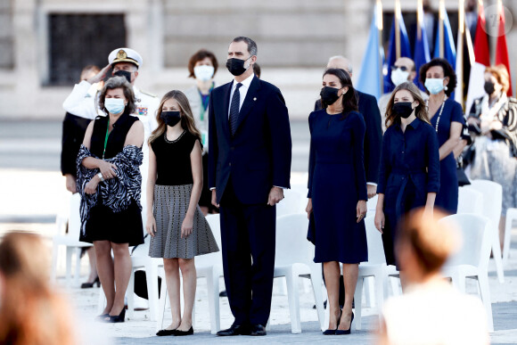 Le roi Felipe VI, la reine Letizia et leurs filles la princesse Leonor et la princesse Sofia d'Espagne - La famille royale d'Espagne lors de la commémoration en hommage aux victimes du Coronavirus (COVID-19) à Madrid. Le 16 juillet 2020