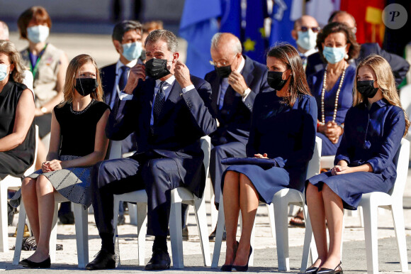 Le roi Felipe VI, la reine Letizia et leurs filles la princesse Leonor et la princesse Sofia d'Espagne - La famille royale d'Espagne lors de la commémoration en hommage aux victimes du Coronavirus (COVID-19) à Madrid. Le 16 juillet 2020