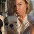 Stéphanie Clerbois avec son chien, photo Instagram du 30 mars 2020