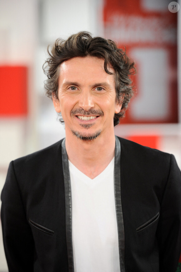 Arnaud Tsamere - Enregistrement de l'émission "Vivement Dimanche" présentée par M.Drucker et diffusée le 26 juillet 2020 sur France 2. Le 6 juillet 2020 © Guillaume Gaffiot / Bestimage