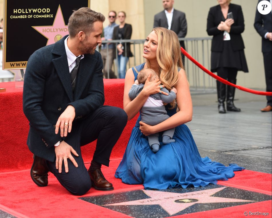 Ryan Reynolds avec sa femme Blake Lively et leur fille - Ryan Reynolds reçoit son étoile sur le Walk of Fame à Hollywood, le 15 décembre 2016