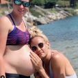Elodie Gossuin dévoile sur Instagram que sa soeur est enceinte. Juillet 2020.