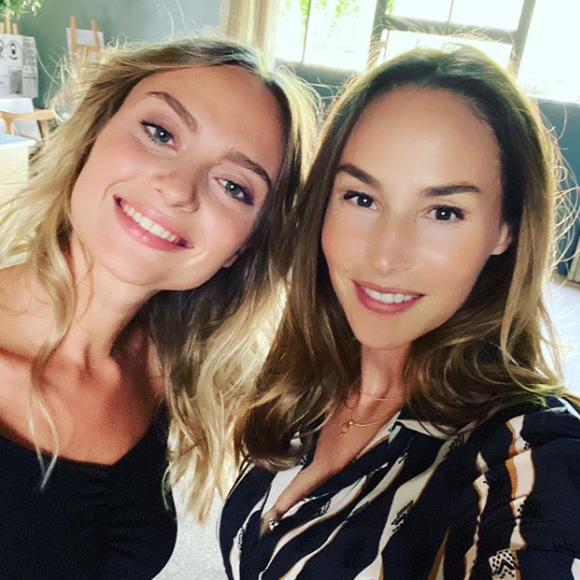 Aurélie Pons intègre le casting de "Ici tout commence", spin-off de "Demain nous appartient". Photo dévoilée par Vanessa Demouy sur Instagram en 2020.