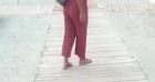 Amel Bent en vacances à la mer avec ses filles Sofia et Hana le 3 août 2020.