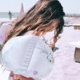 Amel Bent a publié une vidéo de sa fille Sofia sur Instagram le 3 août 2020, lors de vacances à la mer.