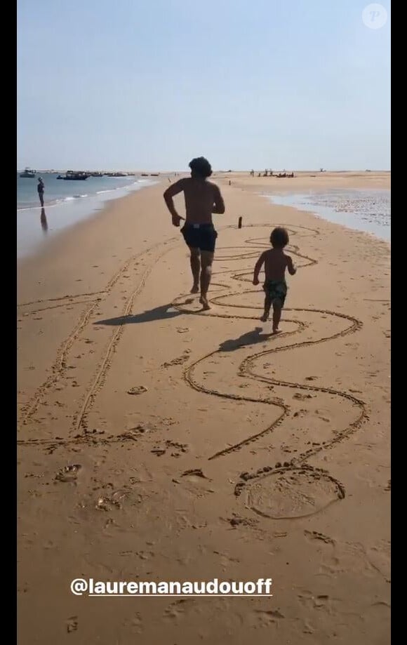 Jérémy Frérot fait la course contre son fils Lou, le 30 juillet 2020, sur Instagram