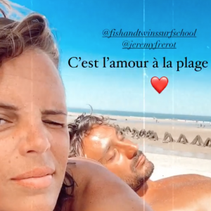 Laure Manaudou et Jérémy Frérot s'éclatent à la plage, le 4 août 2020.