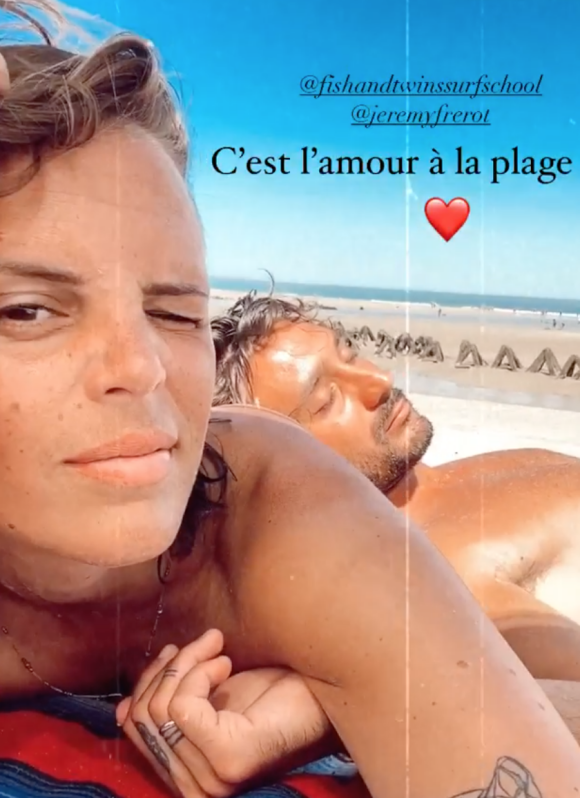 Laure Manaudou et Jérémy Frérot s'éclatent à la plage, le 4 août 2020.