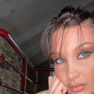 Bella Hadid. Mai 2020.