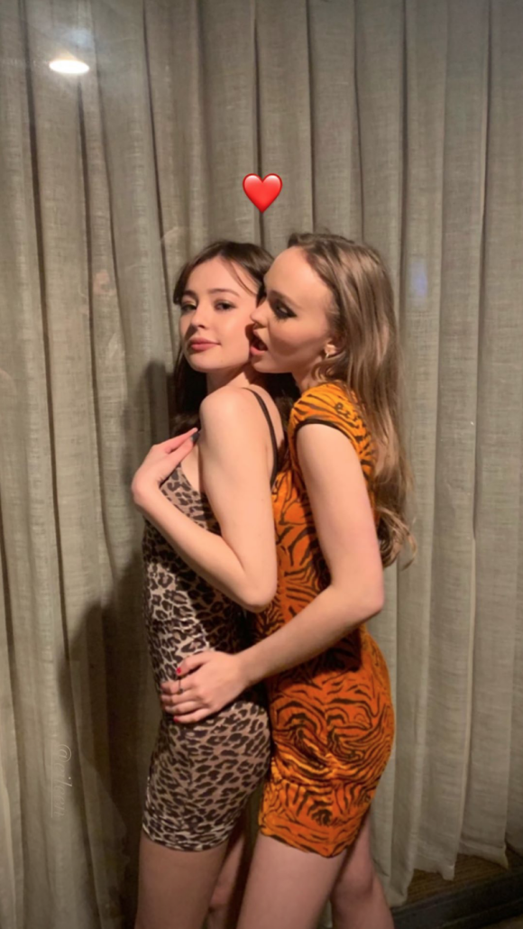 Lily-Rose Depp souhaite un joyeux anniversaire à son amie Eileen Kelly dans sa story Instagram du samedi 8 août 2020.