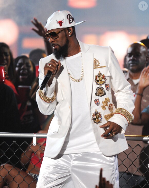 Archives - Le rappeur R. Kelly (Robert Sylvester Kelly), accusé d'agressions sexuelles est lâché par Sony Music