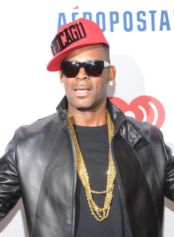 Archives - Le rappeur R. Kelly (Robert Sylvester Kelly), accusé d'agressions sexuelles est lâché par Sony Music