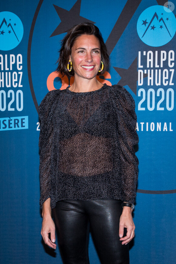 Alessandra Sublet en photocall lors du 23ème festival international du film de comédie de l'Alpe d'Huez, le 18 janvier 2020. © Cyril Moreau/Bestimage