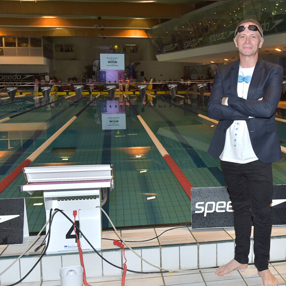 Samuel Etienne lors de la compétition caritative Défi du coeur au profit de l'association l'étoile de Martin (association de recherche contre le cancer des enfants) en marge du 6ème meeting olympique de natation à Courbevoie le 17 février 2018. © Giancarlo Gorassini / Bestimage