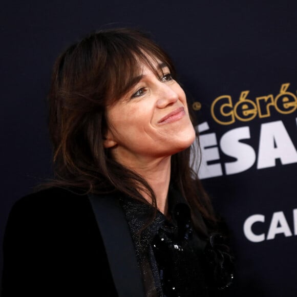 Charlotte Gainsbourg - Tournage de la série " Dix Pour Cent " lors de la 45ème cérémonie des César à la salle Pleyel à Paris (hiver 2020). © Dominique Jacovides/Olivier Borde/Bestimage