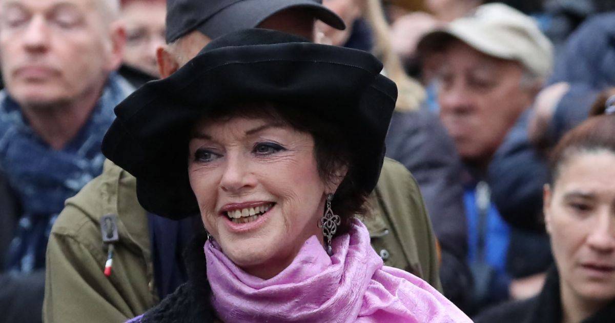 Patricia Allémonière âge Date De Naissance Wikipedia Anny Duperey - Arrivées aux obsèques de Michou en l'église Saint-Jean