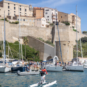 La famille princière de Monaco au départ de la 3ème édition de la course "The Crossing : Calvi-Monaco Water Bike Challenge". Ce défi caritatif organisé par la Fondation Princesse Charlène se déroule les 12 et 13 septembre. Deux équipes de quatre athlètes, parmi lesquels la Princesse et son frère Gareth Wittstock, secrétaire général de la fondation, vont se relayer en water bike durant 24h pour relier les 180km qui séparent Calvi de Monaco. Calvi, le 12 septembre 2020. © Olivier Huitel/Pool Monaco/Bestimage
