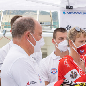 La famille princière de Monaco au départ de la 3ème édition de la course "The Crossing : Calvi-Monaco Water Bike Challenge". Ce défi caritatif organisé par la Fondation Princesse Charlène se déroule les 12 et 13 septembre. Deux équipes de quatre athlètes, parmi lesquels la Princesse et son frère Gareth Wittstock, secrétaire général de la fondation, vont se relayer en water bike durant 24h pour relier les 180km qui séparent Calvi de Monaco. Calvi, le 12 septembre 2020. © Olivier Huitel/Pool Monaco/Bestimage