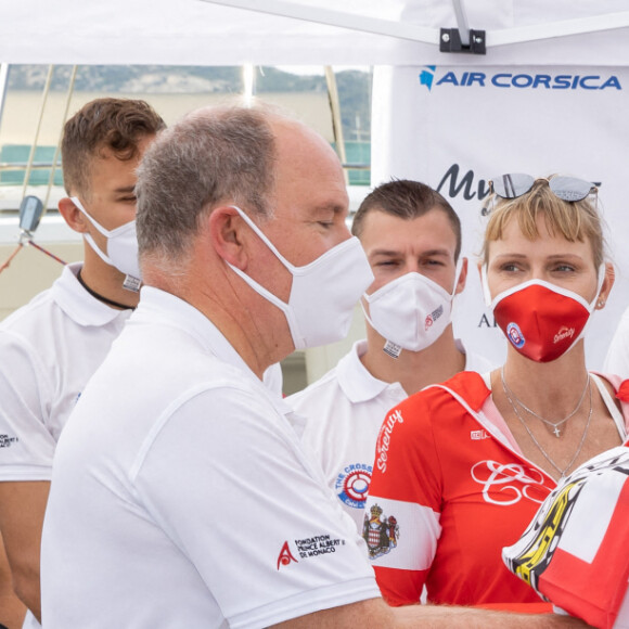 La famille princière de Monaco au départ de la 3ème édition de la course "The Crossing : Calvi-Monaco Water Bike Challenge". Ce défi caritatif organisé par la Fondation Princesse Charlène se déroule les 12 et 13 septembre. Deux équipes de quatre athlètes, parmi lesquels la Princesse et son frère Gareth Wittstock, secrétaire général de la fondation, vont se relayer en water bike durant 24h pour relier les 180km qui séparent Calvi de Monaco. Calvi, le 12 septembre 2020. © Olivier Huitel/Pool Monaco/Bestimage