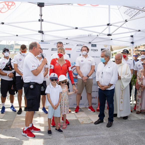 La famille princière de Monaco au départ de la 3ème édition de la course "The Crossing : Calvi-Monaco Water Bike Challenge". Ce défi caritatif organisé par la Fondation Princesse Charlène se déroule les 12 et 13 septembre. Deux équipes de quatre athlètes, parmi lesquels la Princesse et son frère Gareth Wittstock, secrétaire général de la fondation, vont se relayer en water bike durant 24h pour relier les 180km qui séparent Calvi de Monaco. Calvi, le 12 septembre 2020. © Olivier Huitel/Pool Monaco/Bestimage