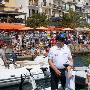 La famille princière de Monaco au départ de la 3ème édition de la course "The Crossing : Calvi-Monaco Water Bike Challenge". Ce défi caritatif organisé par la Fondation Princesse Charlène se déroule les 12 et 13 septembre. Deux équipes de quatre athlètes, parmi lesquels la Princesse et son frère Gareth Wittstock, secrétaire général de la fondation, vont se relayer en water bike durant 24h pour relier les 180km qui séparent Calvi de Monaco. Calvi, le 12 septembre 2020. © Olivier Huitel/Pool Monaco/Bestimage